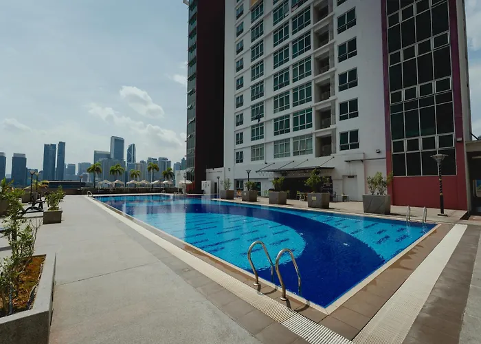 Utm Hotel & Residence